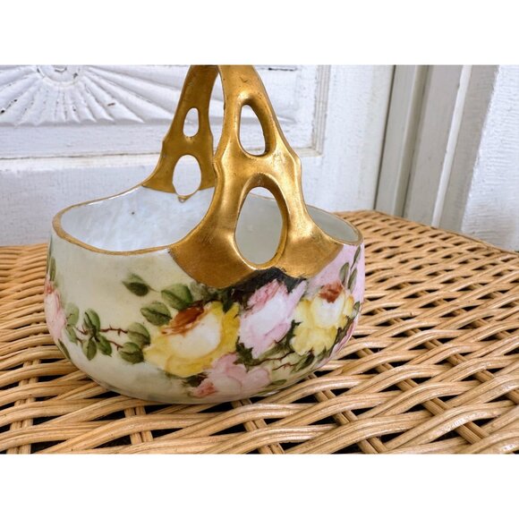 Antique 30's Austria Hand-Painted Floral Porcelain Basket With Gold Handle - Picture 4 of 14
